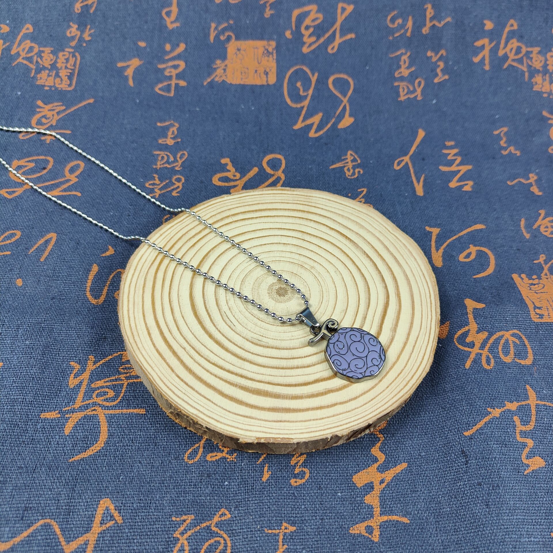 Collar_gomugomunomi_01