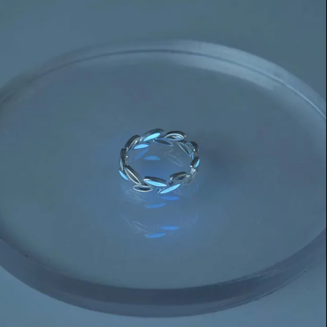 Anillo_Brillante_Hojas_Azul