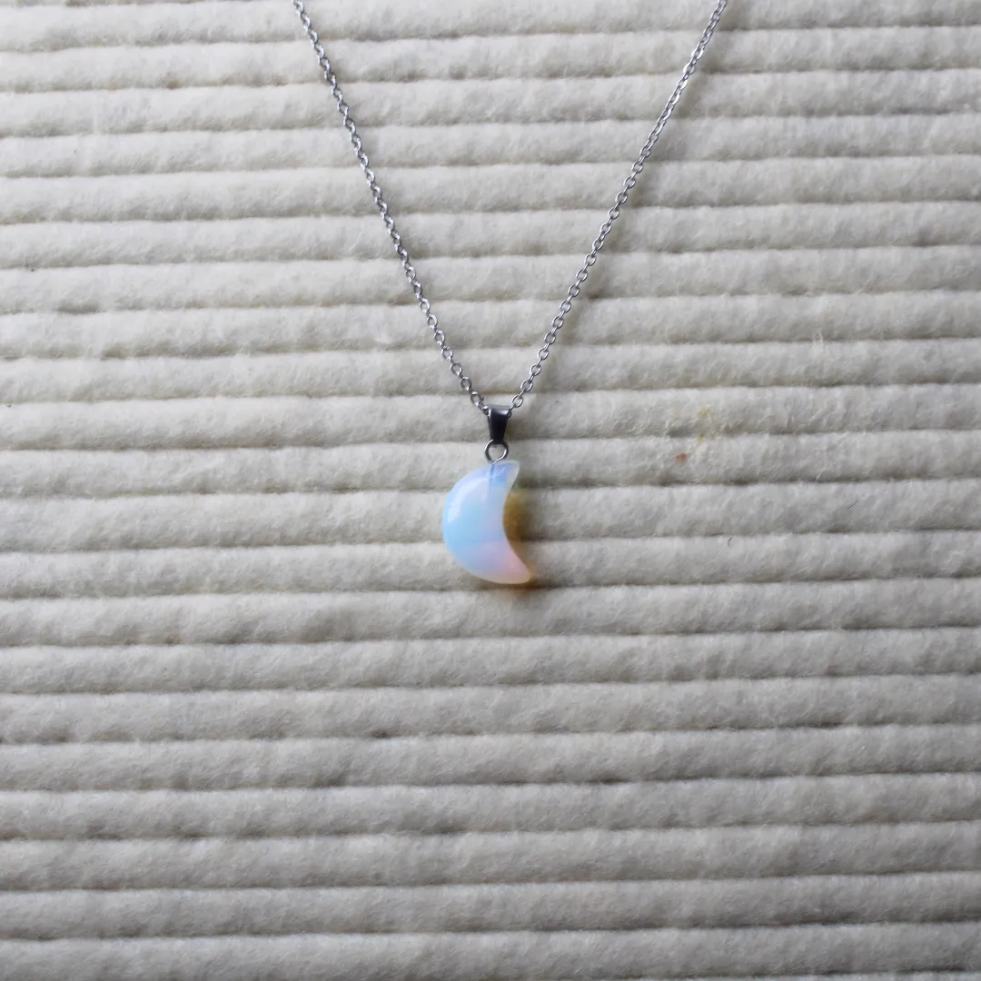 Collar_Luna_Opalina