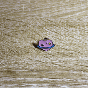 Pin_Planeta_Corazón