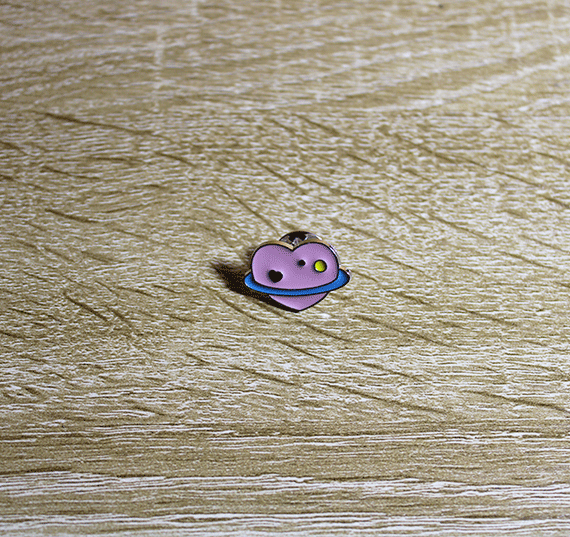 Pin_Planeta_Corazón