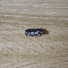 Pin_Acrílico_Gato_Negro_Plato5