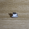 Pin_Acrílico_Gato_Negro_Taza