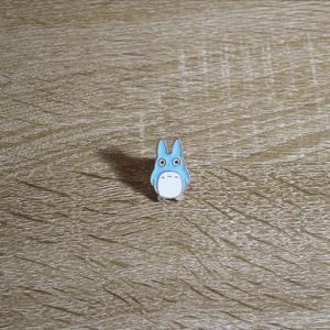 Pin_Chuu_Totoro