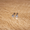 Aretes_Acero_Plateado_Corazón_Blanco
