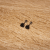 Aretes_Acero_Plateado_Corazón_Negro